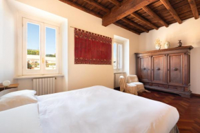 Trevi Comfortable Apartment with Terrace | Romeloft
